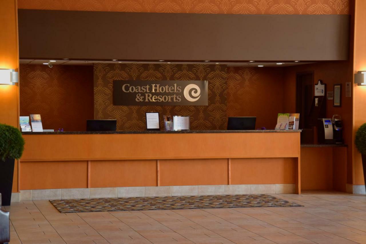 Coast Lethbridge Hotel & Conference Centre Exterior foto